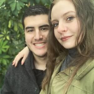 Meet your Posher, Chloe